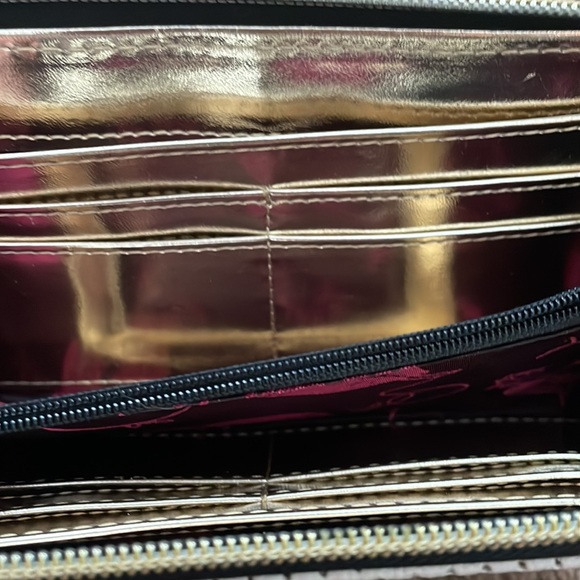 Betsey Johnson black bow wallet - Picture 8 of 8